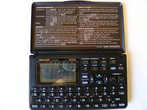 SHARP ZQ-2200 ELECTRONIC ORGANIZER 32KB CALCULATOR